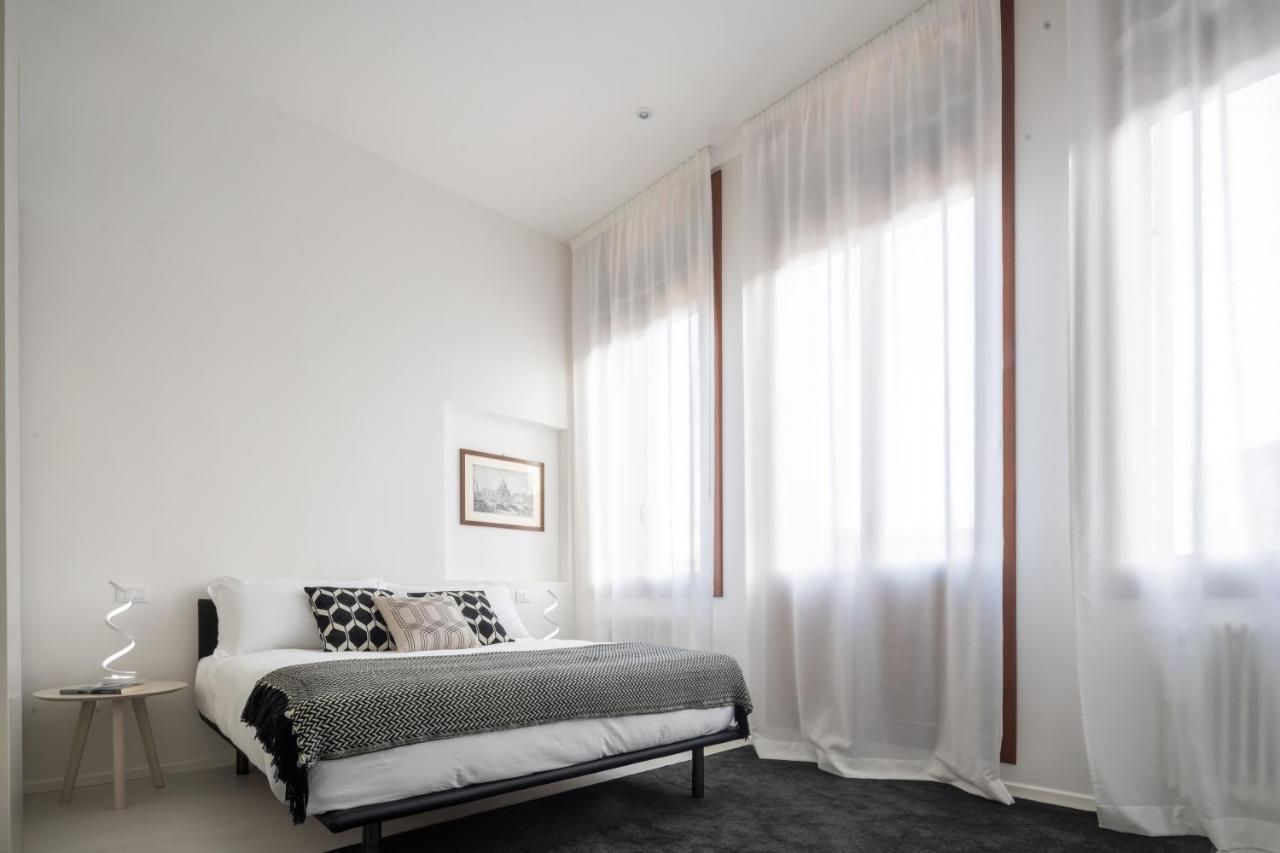 Design Apartment With Balcony On The Grand Canal R&R 威尼斯 外观 照片